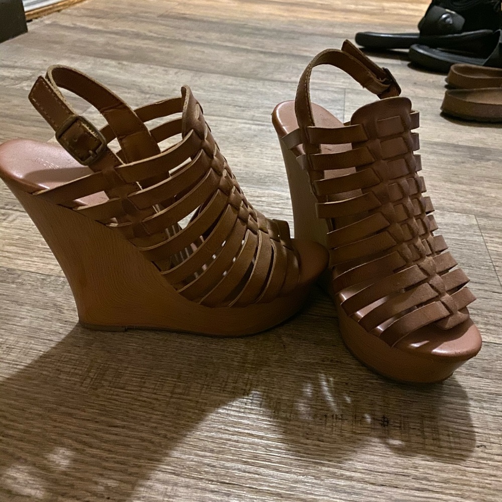 Target Wedges Size 7.5
